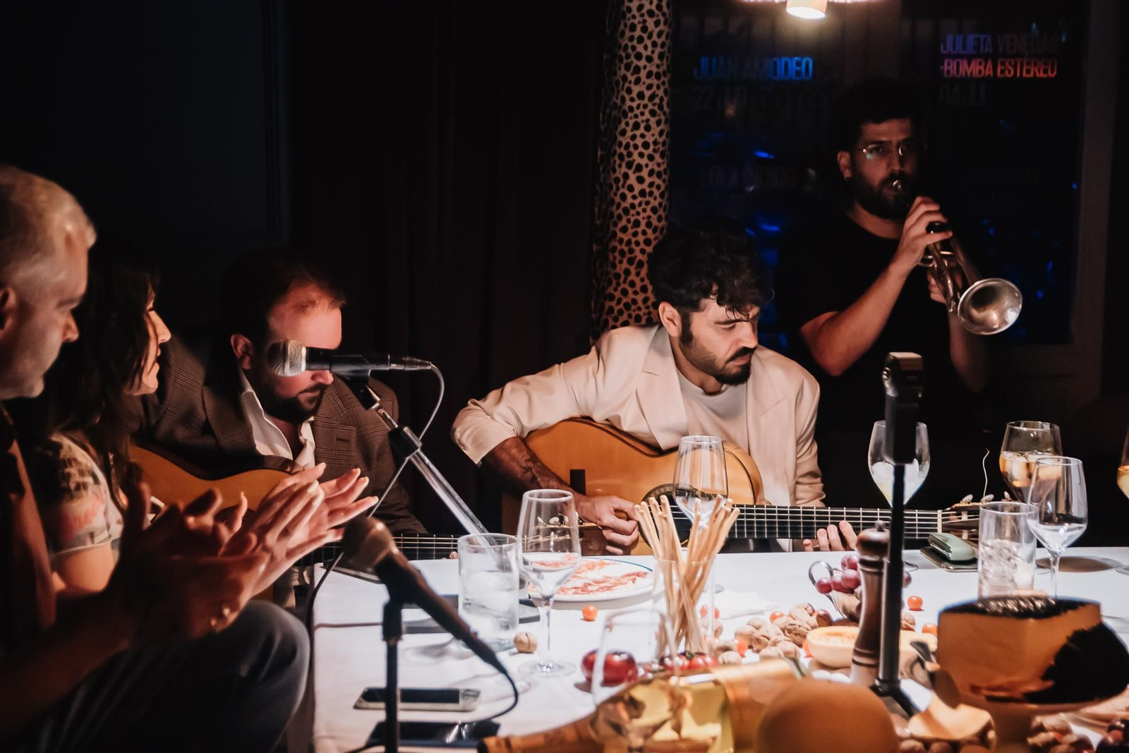 El guitarrista Joselito Acedo.