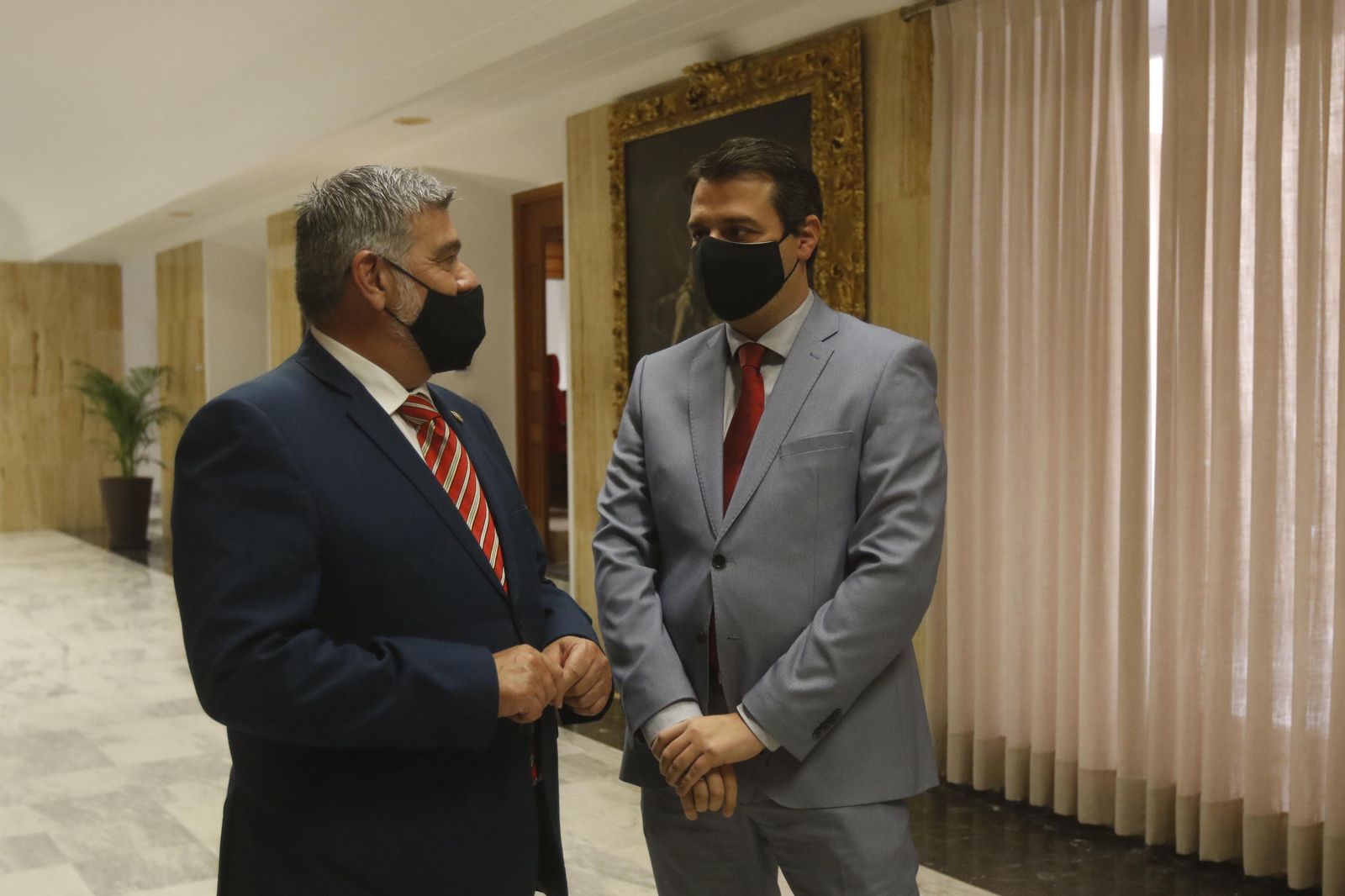 El alcalde de Écija, David García Ostos, y el alcalde de Córdoba, José María Bellido.