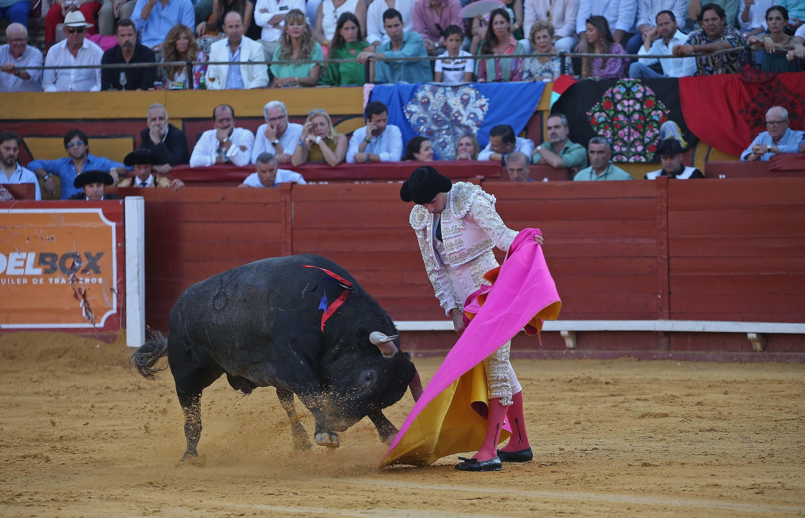 Fotos de la corrida del sábado de la Feria Taurina de Algeciras 2023: Antonio Ferrera, Manuel Escribano y Miguel Ángel Pacheco