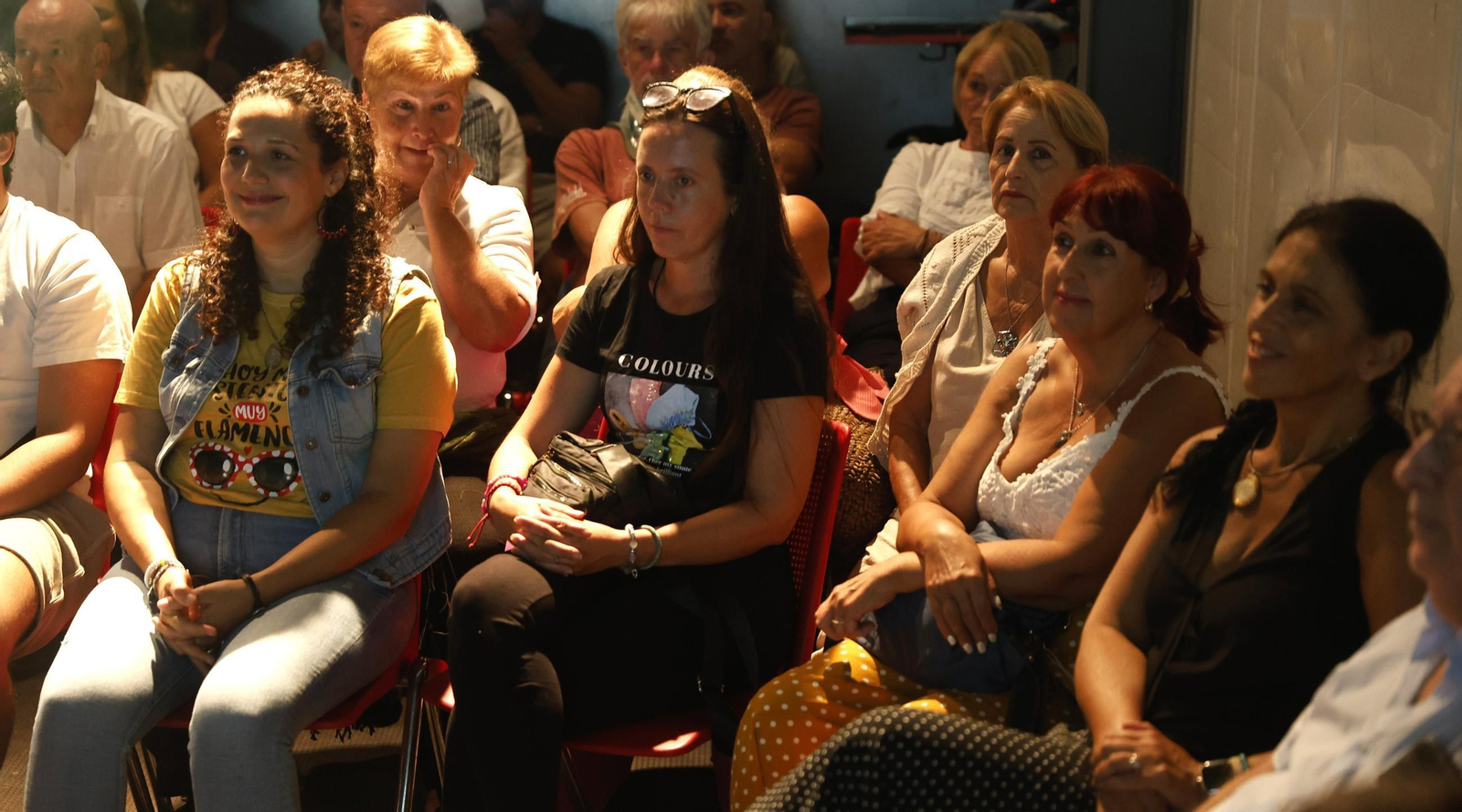 Búscate en la reunión a compás en AlCultura