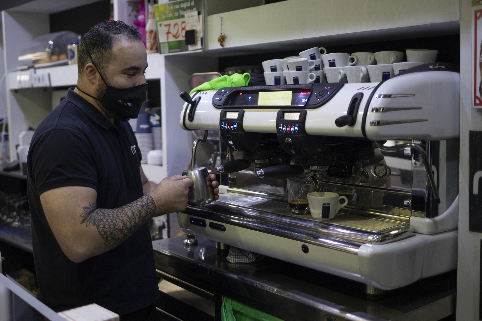 Una máquina de café, a todo ritmo esta mañana