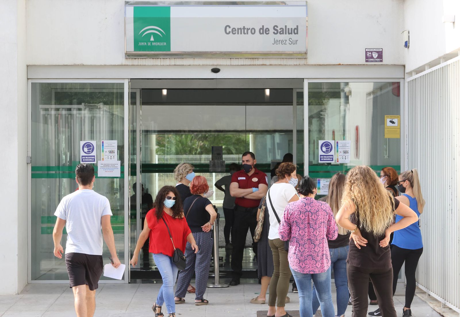 Usuarios en el centro de salud Jerez Sur.