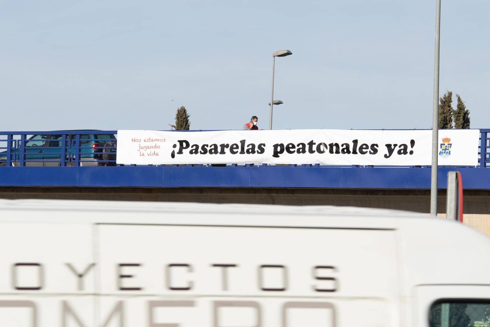 El Ayuntamiento de Peligros exige al Gobierno pasos peatonales sobre la A-44 para seguridad de los vecinos