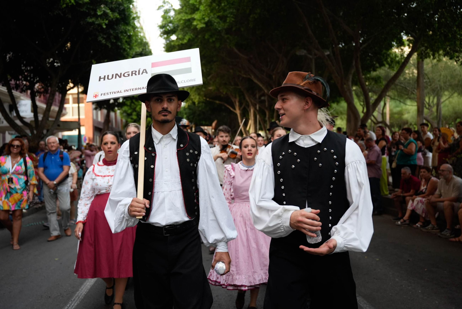 Así se ha vivido la Batalla de Flores en la Feria de Almería
