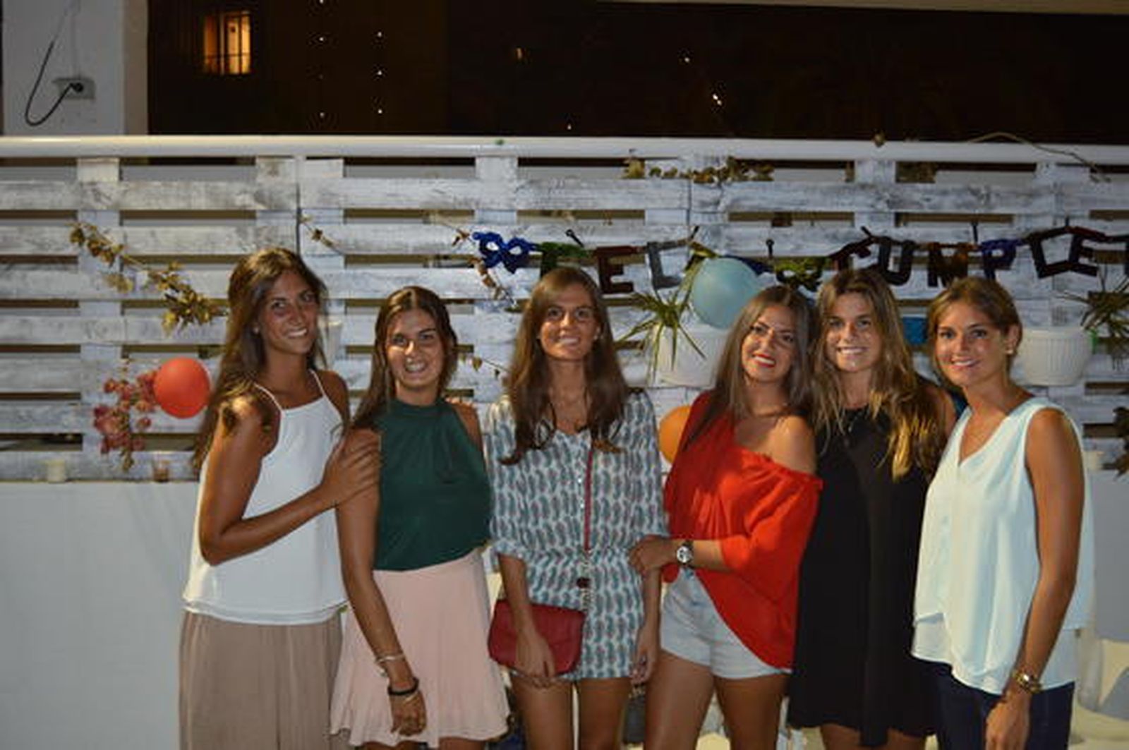 Isabel Lucero, María Loreto Jiménez, Teresa Ruiz, María García, Cristina Flores y Cristina Rodríguez.

Foto: Ignacio Casas de Ciria