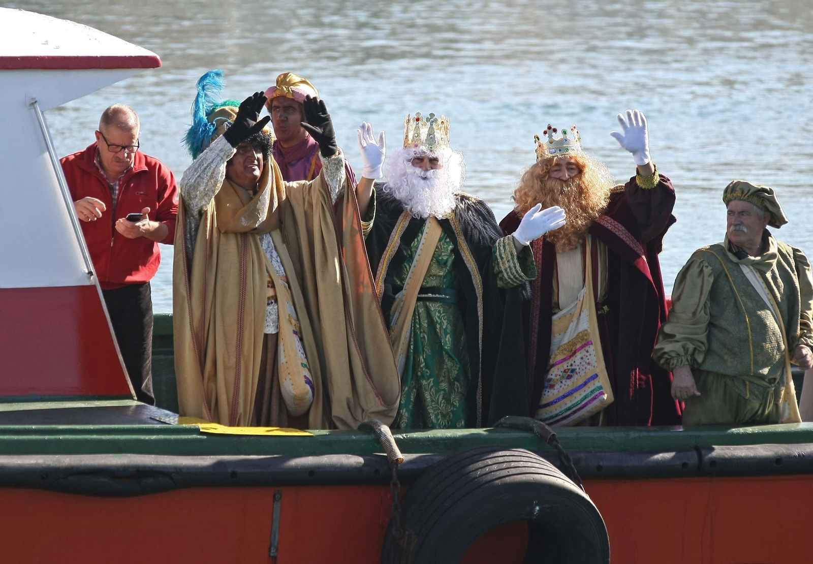Arrastre de latas en Algeciras