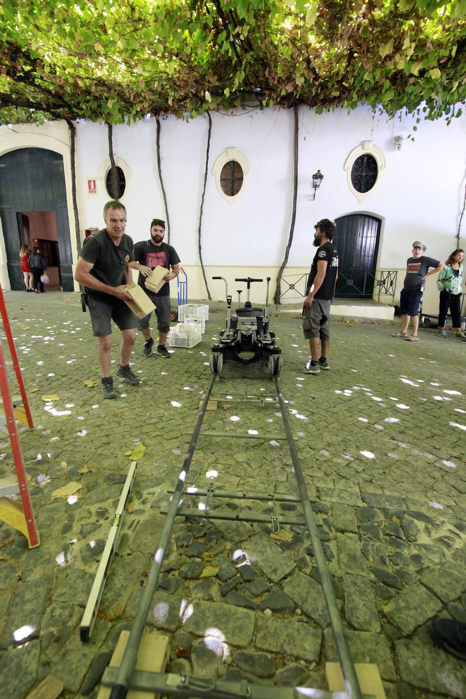 Imágenes del rodaje de la película 'El verano que vivímos' en González Byass