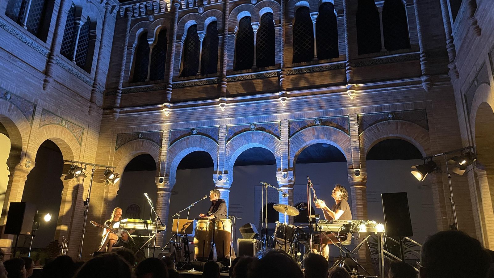 Za! y Tomás Perrate