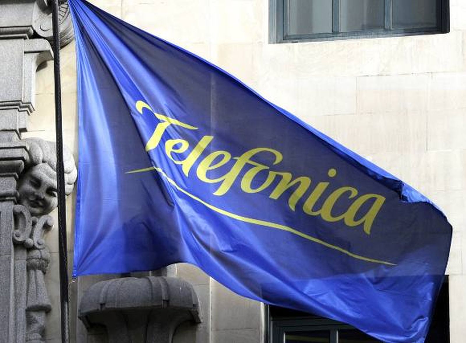 Teléfonica afirma que el ERE le costará 2.700 millones de euros