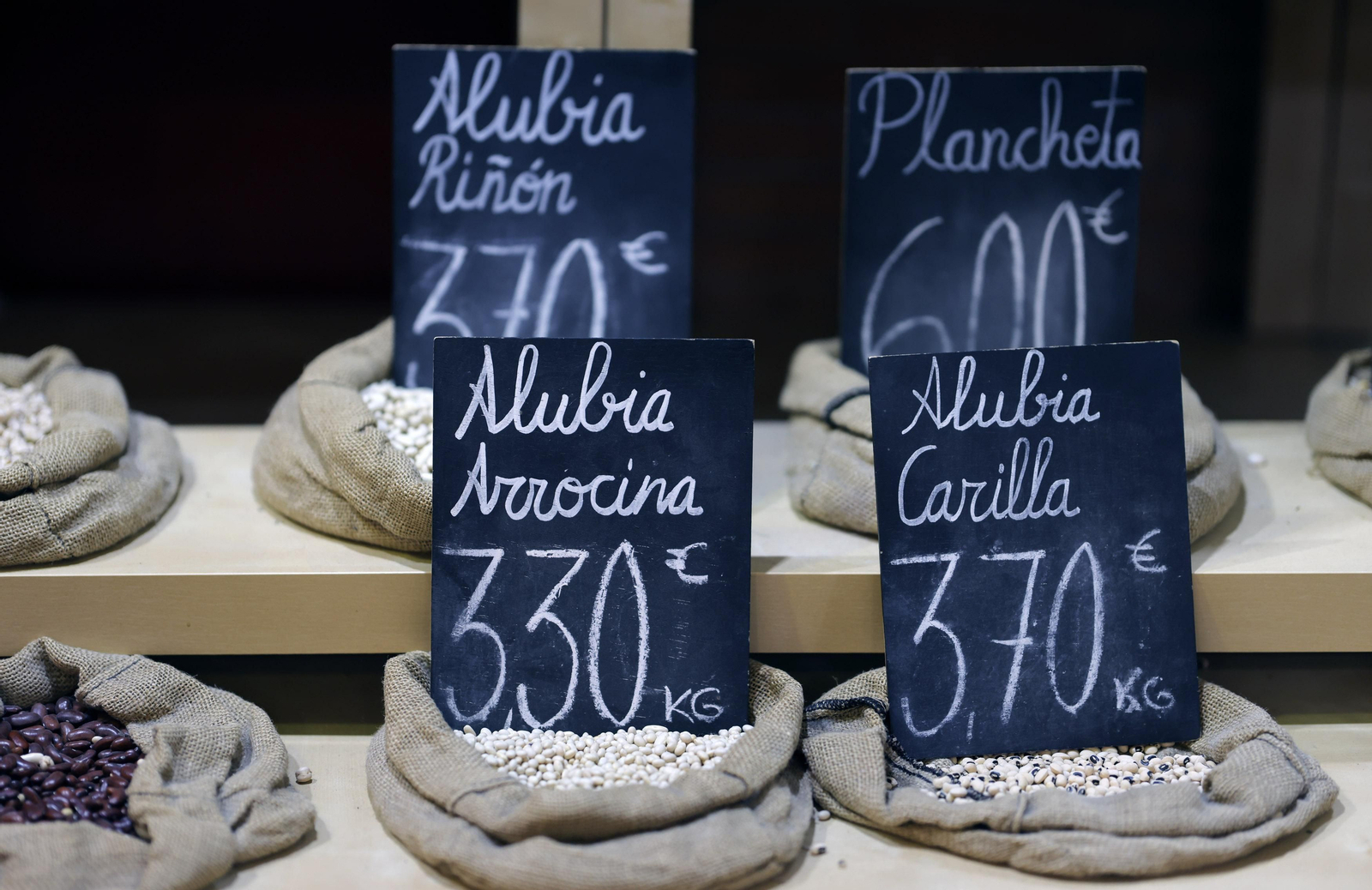 Así están los precios en el mercado de Triana, todas las imágenes