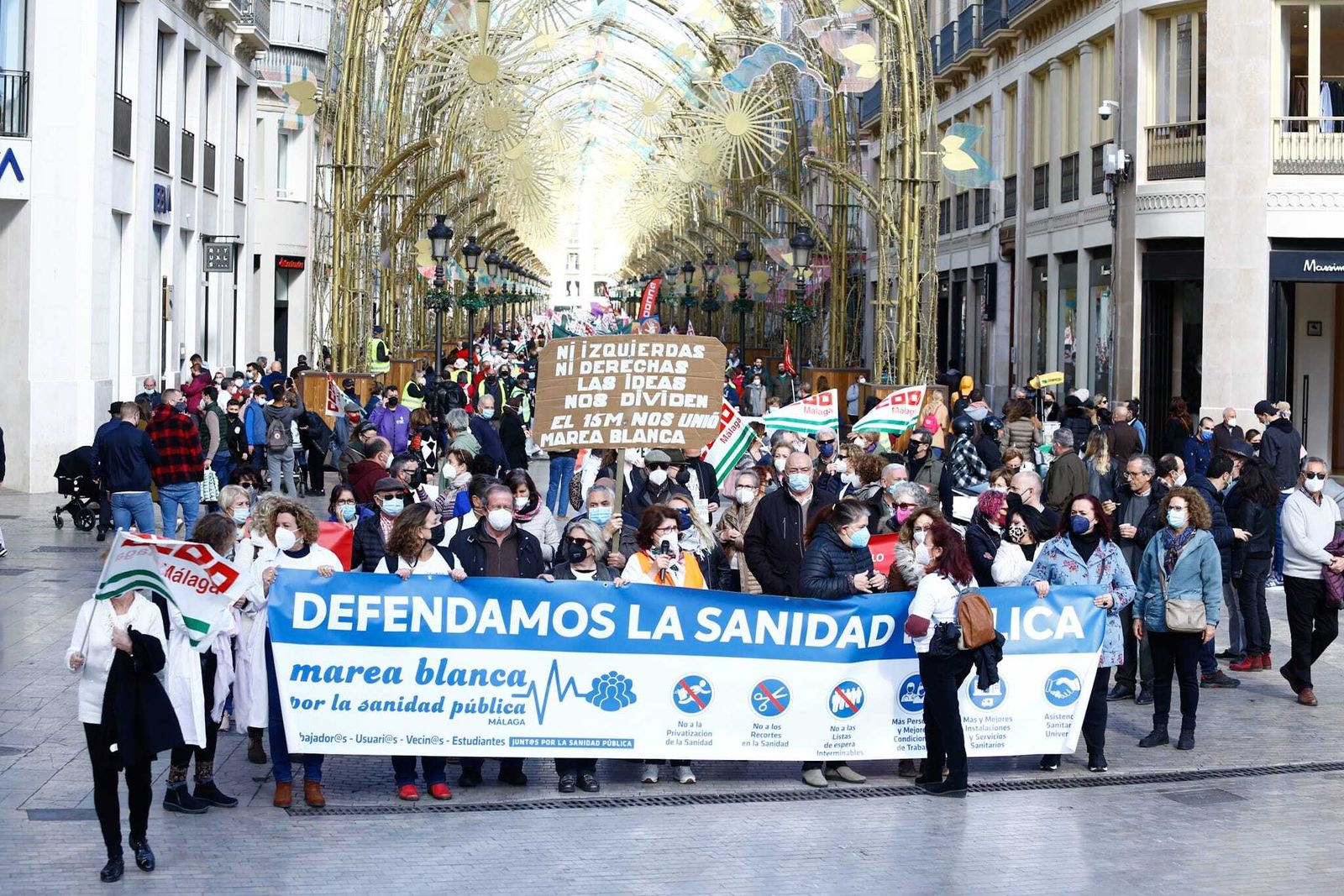 La Marea Blanca llena la calle Larios de Málaga