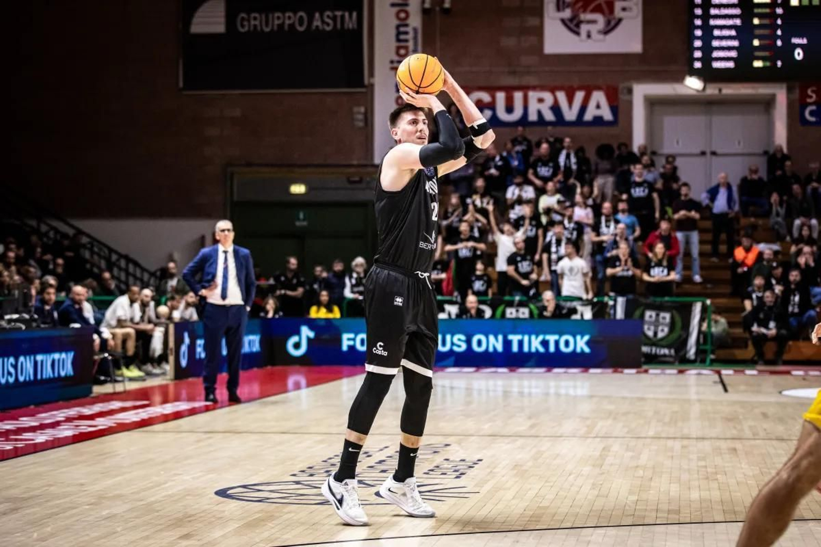 La conexión Huertas-Shermadini lanza al Tenerife a la Final Four de BCL