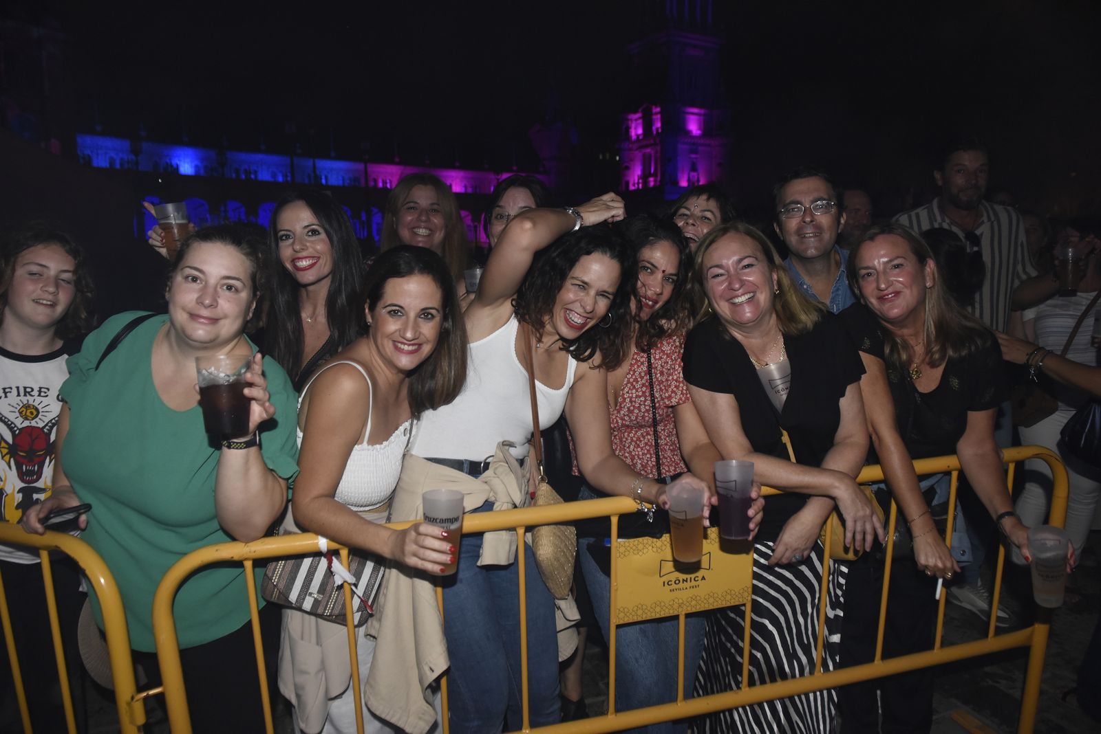 Búscate en el concierto de Seguridad Social y Hombres G de Icónica