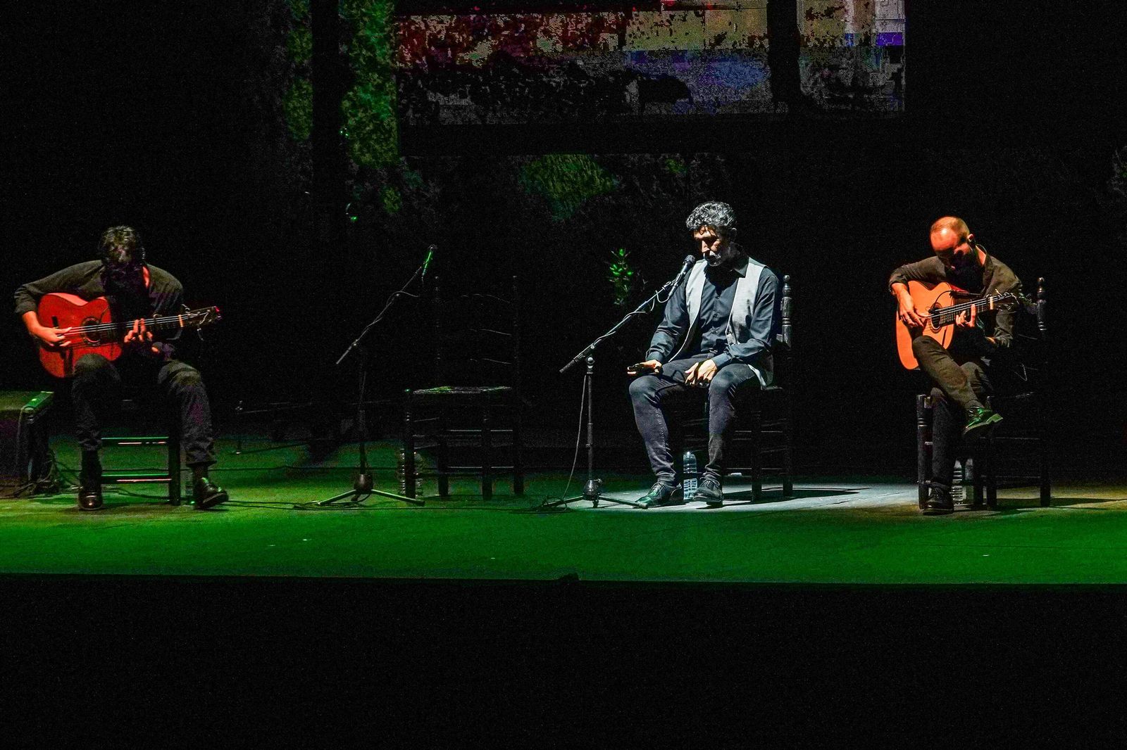 Arcángel hace vibrar el teatro del Generalife de Granada: las imágenes