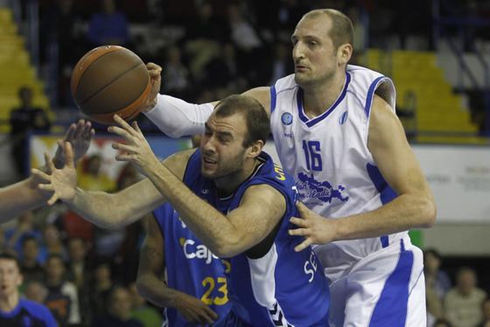 El Cajasol gana en San Pablo al Panellinios en el quinto partido del 'Last 16' de la Eurocup. / Antonio Pizarro