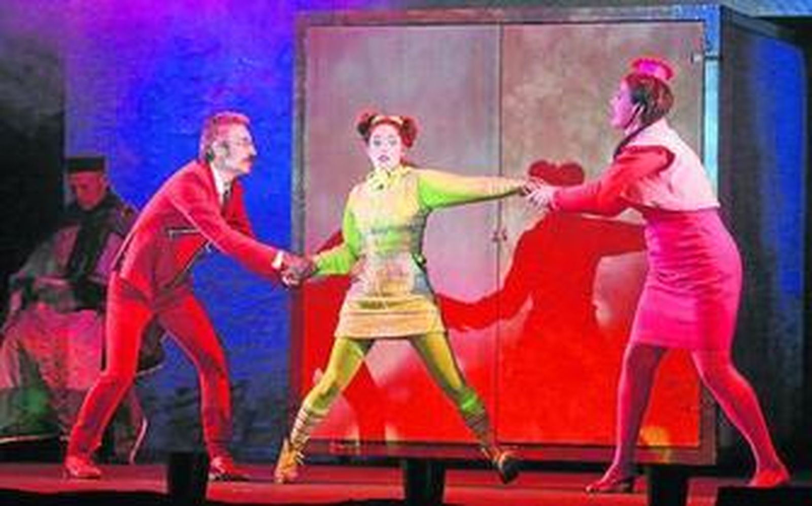 Representación de 'Julia, un viaje teatrástico', en el Cánovas.