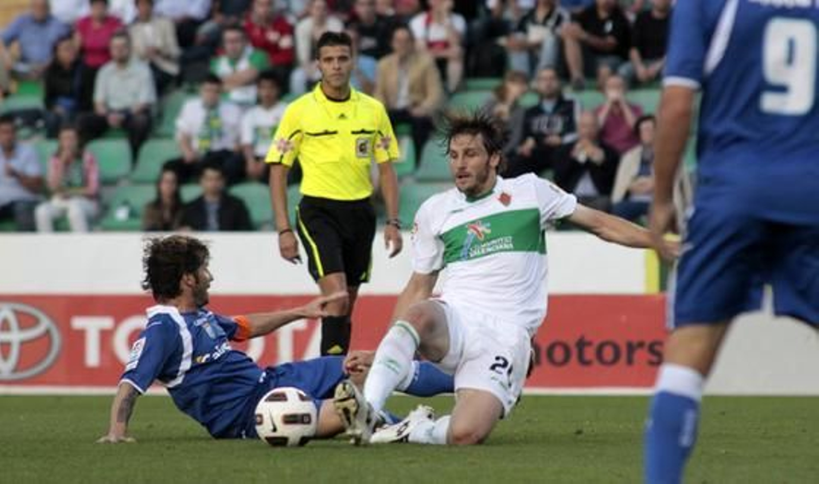 El Xerez cae goleado en Elche y no jugará la promoción (4-1). / LOF