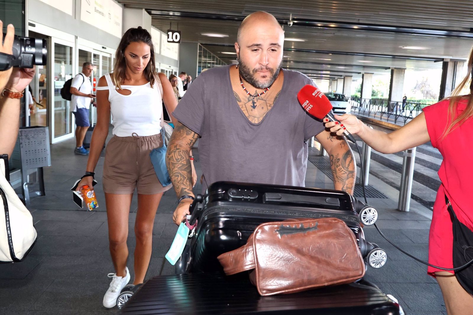 Irene Rosales y Kiko Rivera a su regreso de Punta Cana.