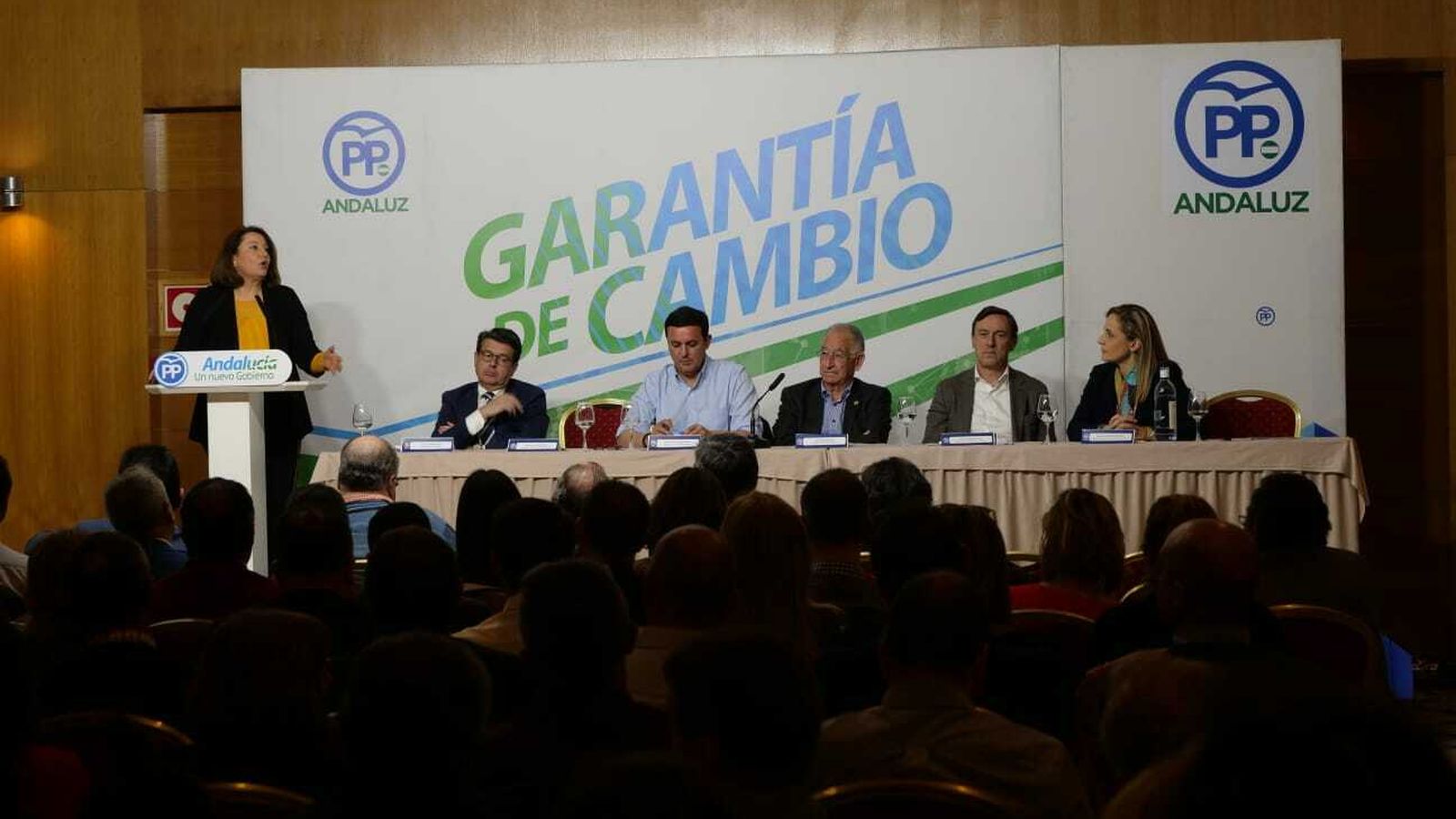 Carmen Crespo durante la junta directiva provincial del PP de Almería