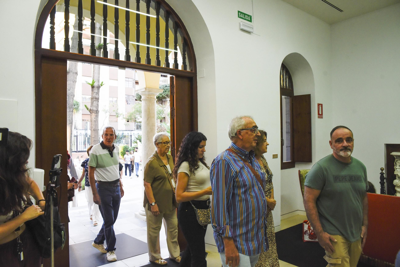 Fotos de la exposición colectiva de fotografías de Afal en La Línea