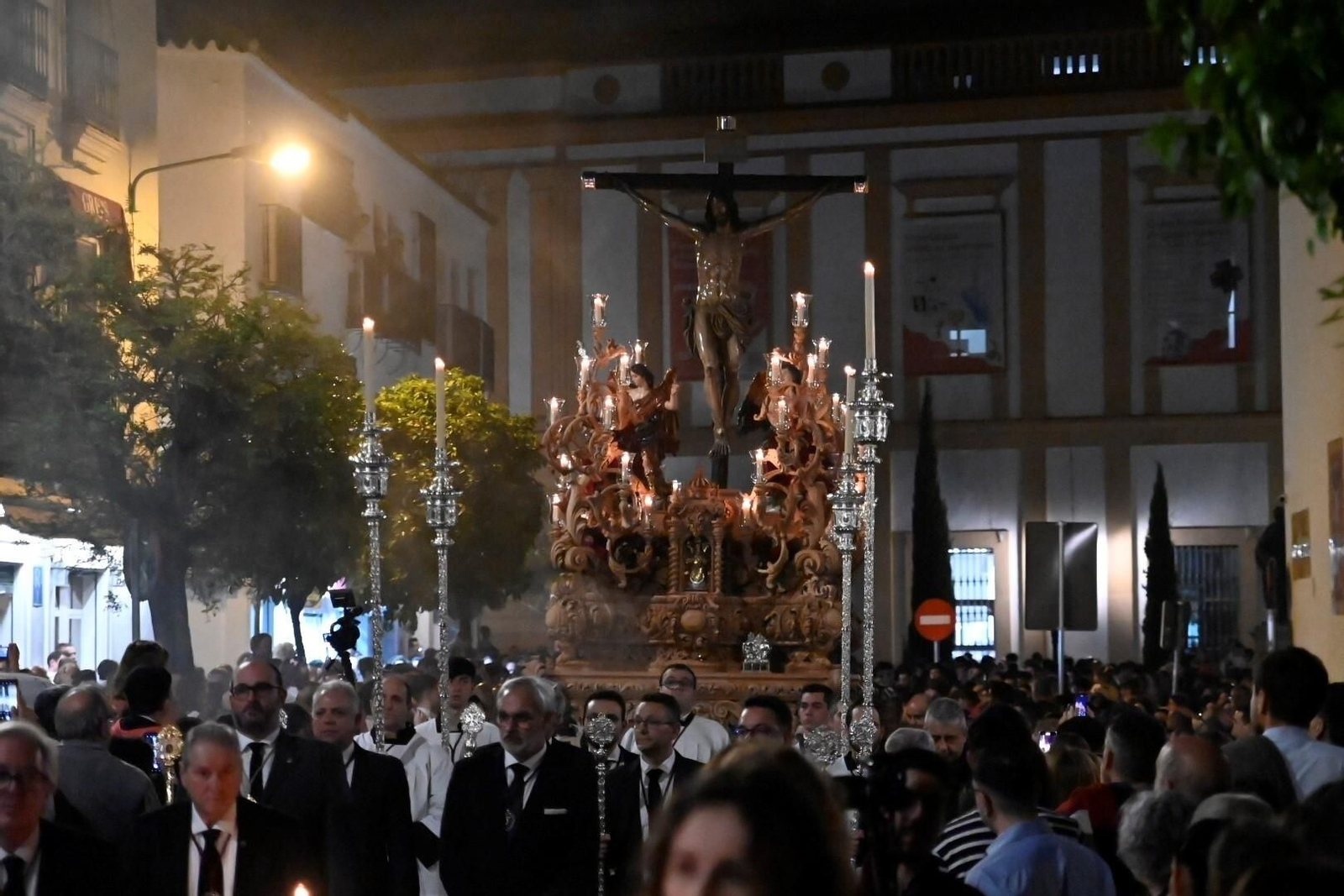 El vía crucis del Cristo de la Providencia, en imágenes