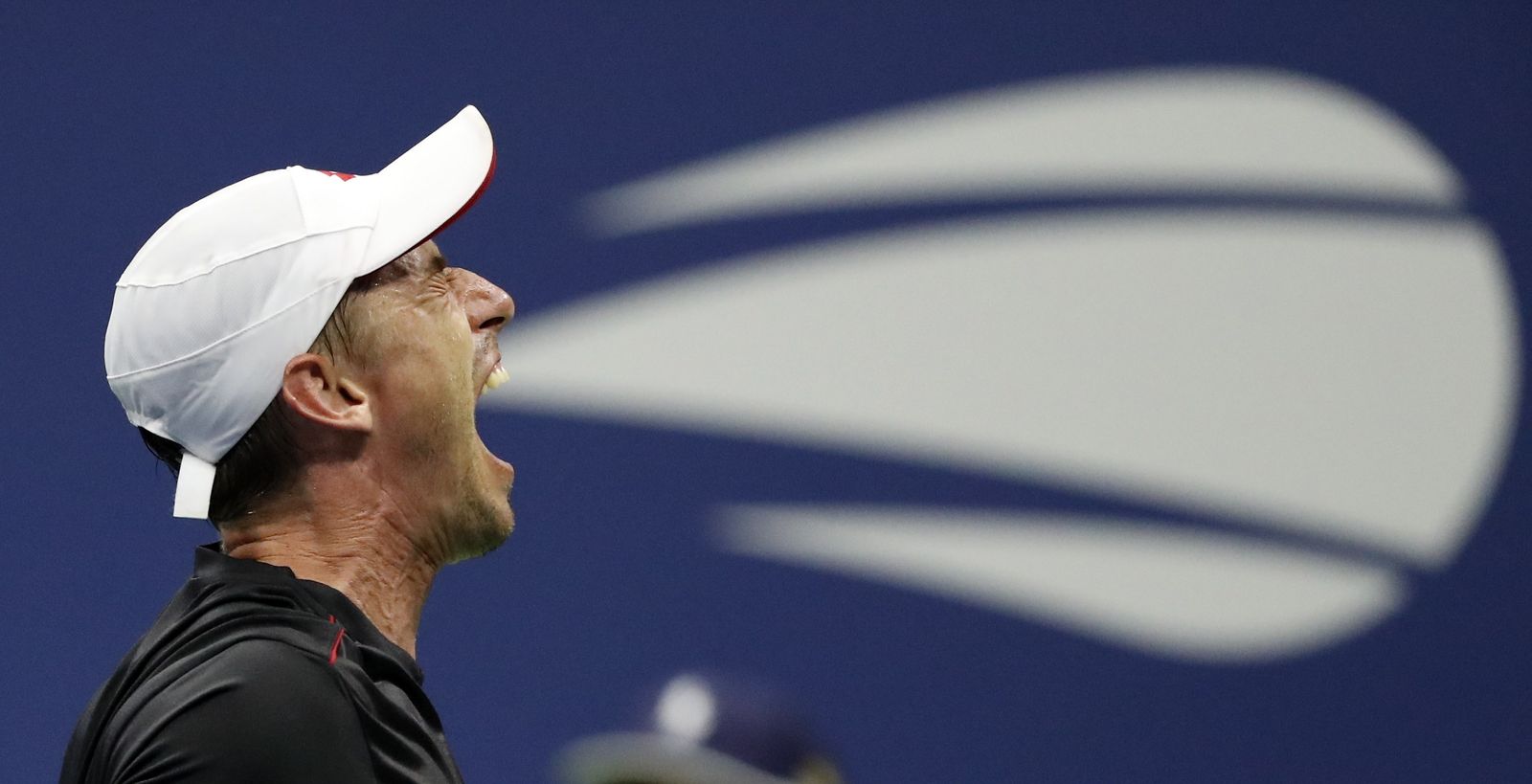 Foto de familia en casa de CalderónDavidovich se mide a Grigelis en SevillaSalamanca se engalana para la VueltaEl GAES juega en casa con el Zumosol
