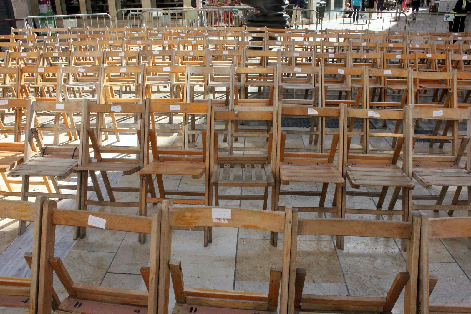 Volverán las sillas a llenar calle Larios.