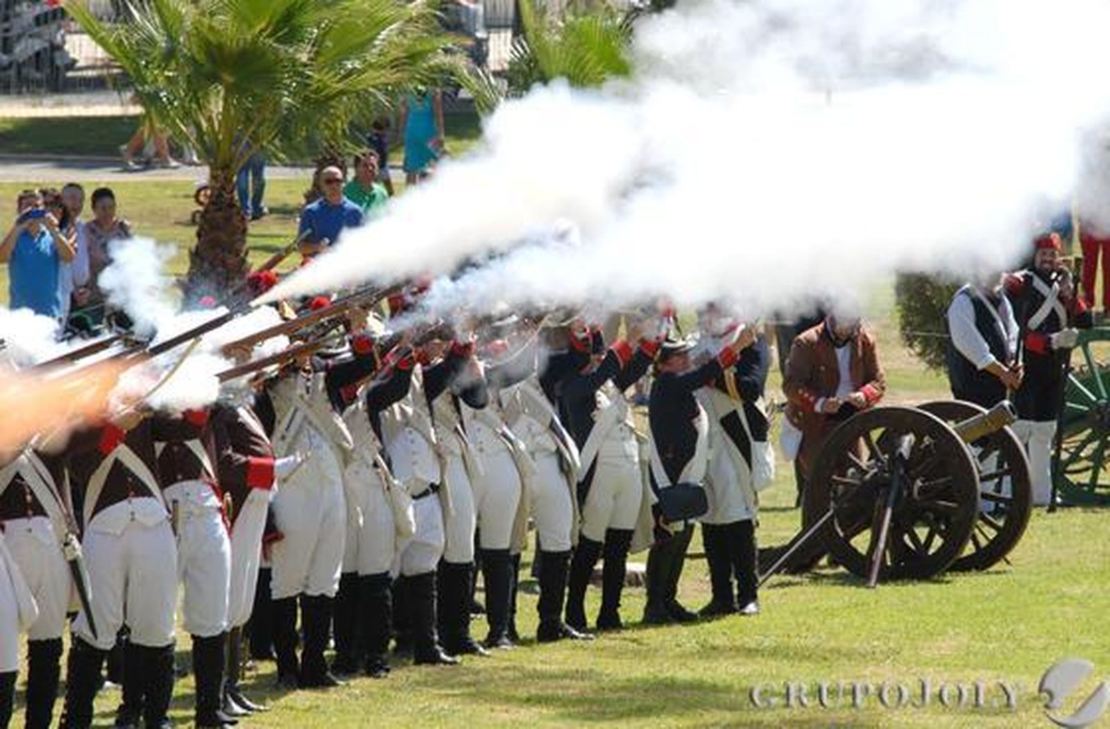 Recreación del juramento de las tropas de la Constitución en marzo de 1810.

Foto: Rioja