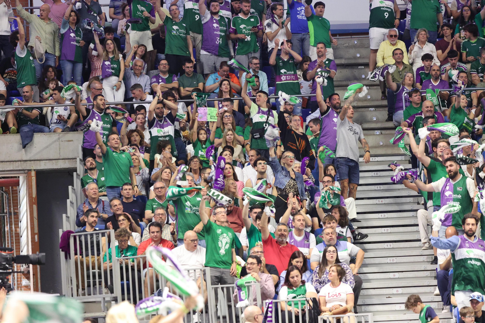 Búscate en las gradas del Carpena en el Unicaja-UCAM Murcia