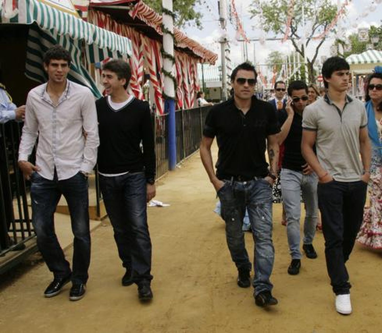 Los argentinos Fazio, Duscher, Perotti y Acosta pasean por el real.

Foto: Victoria Hidalgo