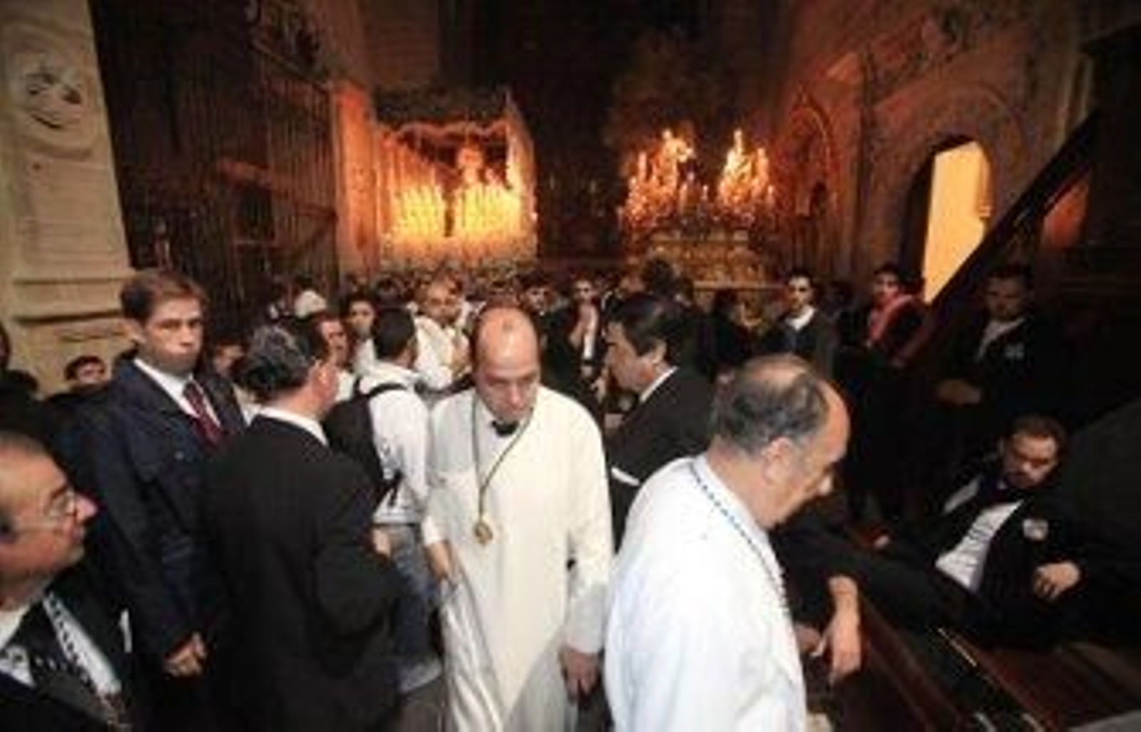 El agua deja sin sus ángeles al Jueves Santo jerezano