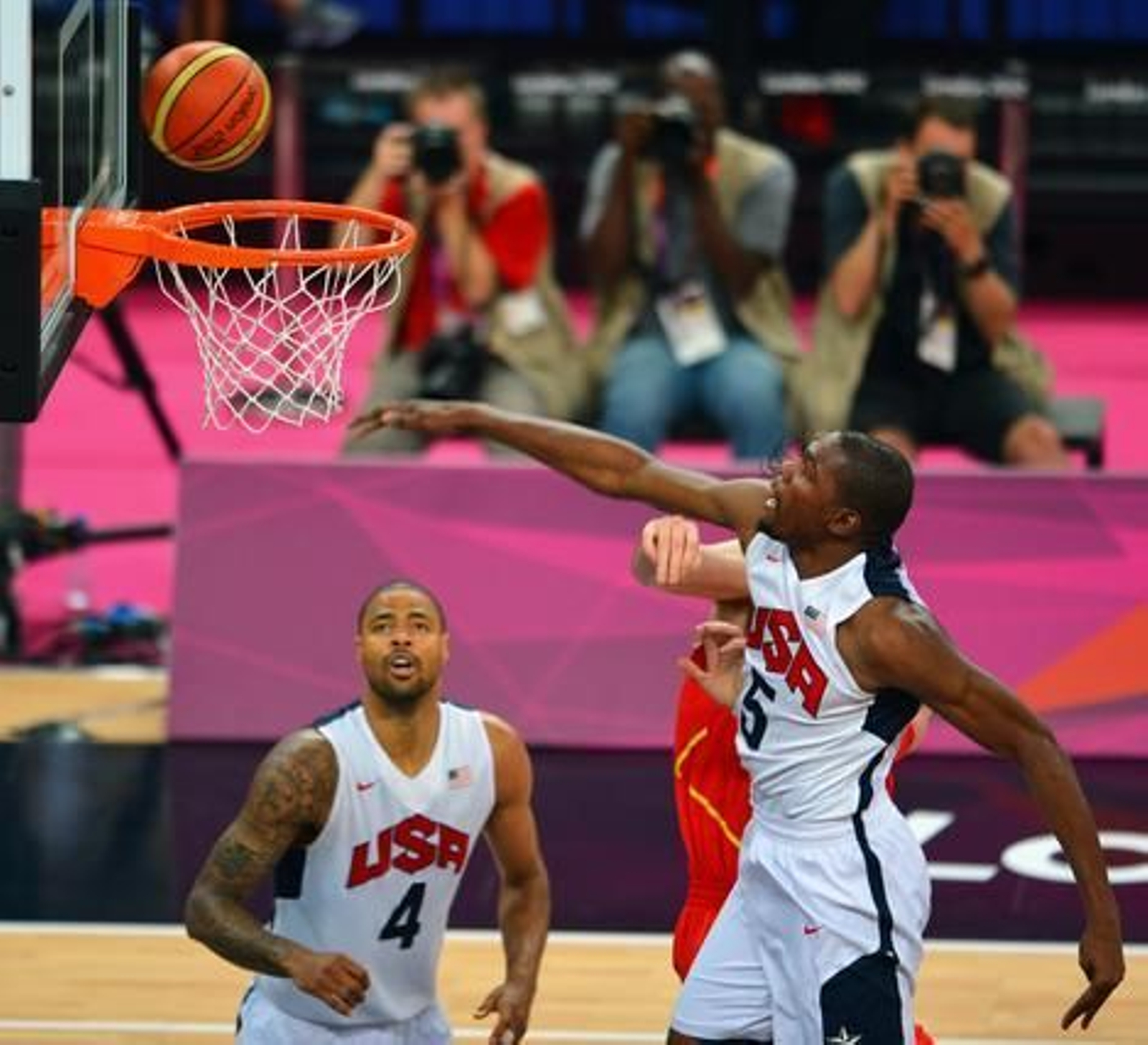 Foto: EFE · AFP · Reuters