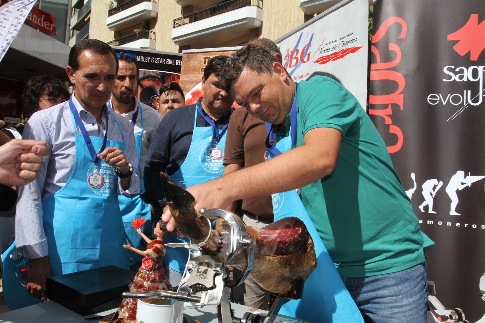 Record Guinnes del bocadillo de jamón mas grande del mundo, en Huelva