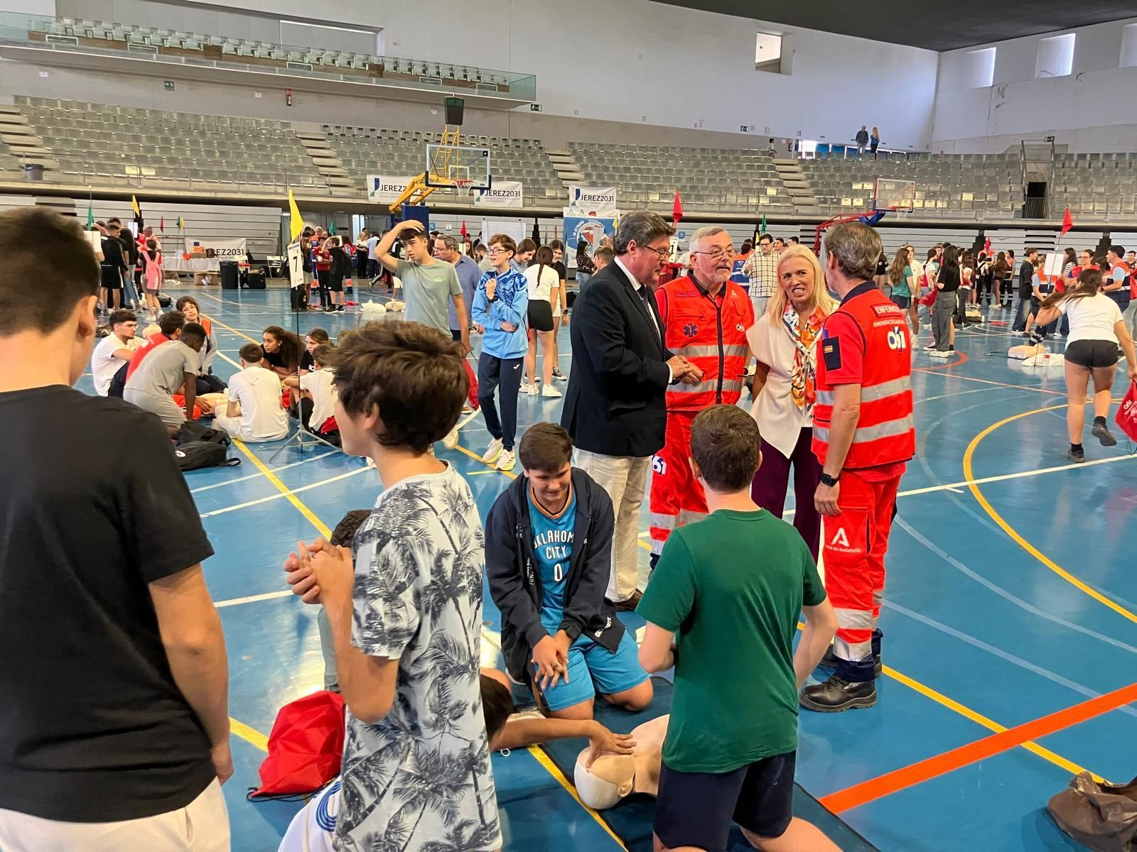 Jóvenes participan en una nueva edición del #Cardiomaratón061 en Chapín.