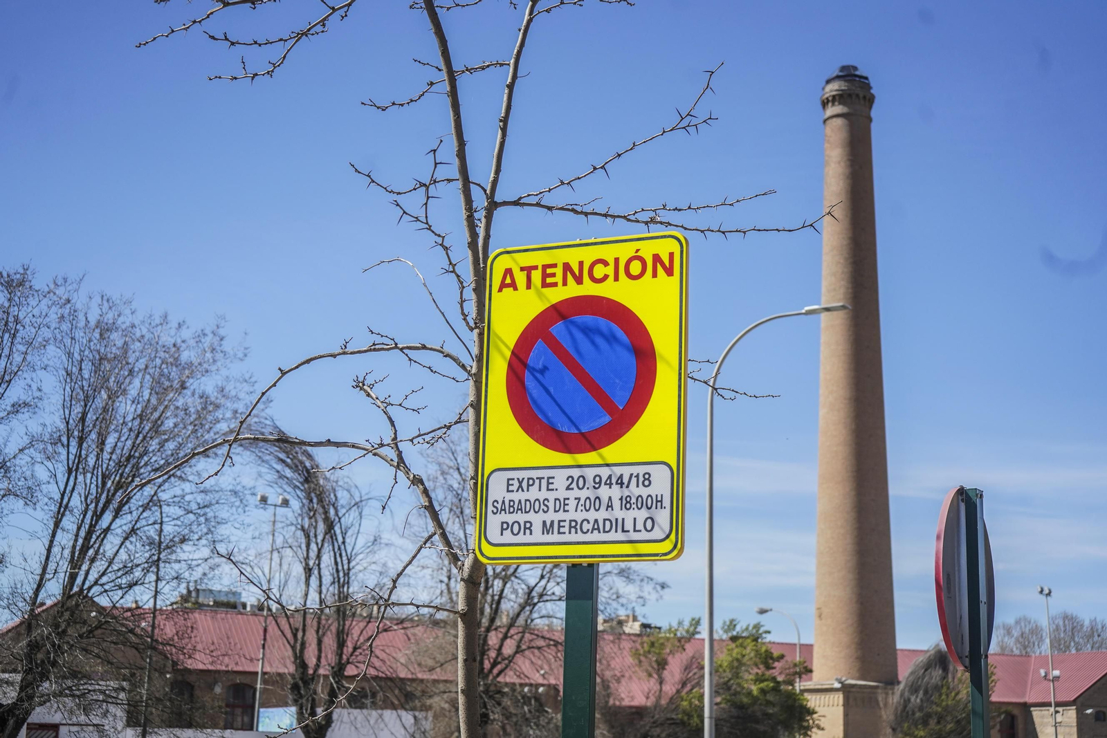 Plan especial de limpieza y refuerzo policial para el traslado del mercadillo del Zaidín este sábado