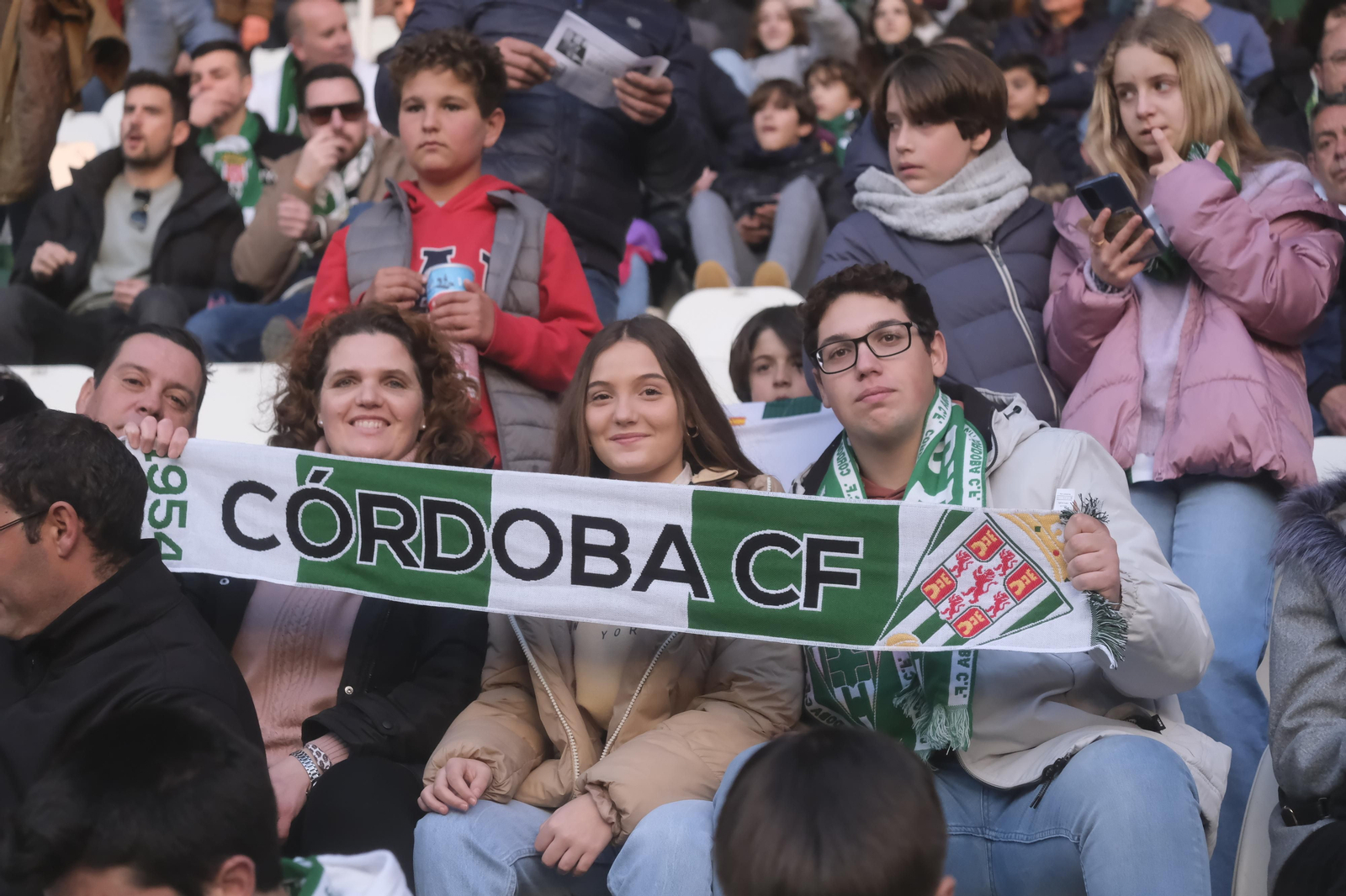 Córdoba CF - Real Madrid Castilla: Las fotos del ambiente en El Arcángel Córdoba CF - Real Madrid Castilla: Las fotos del ambiente en El Arcángel