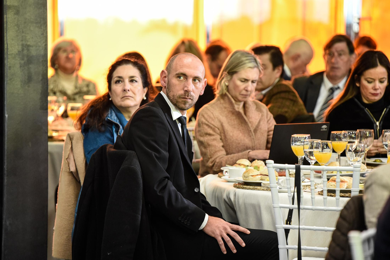 Imágenes de los asistentes al Desayuno Coloquio "Economía azul, claves para el desarrollo sostenible" organizado por el Grupo Joly