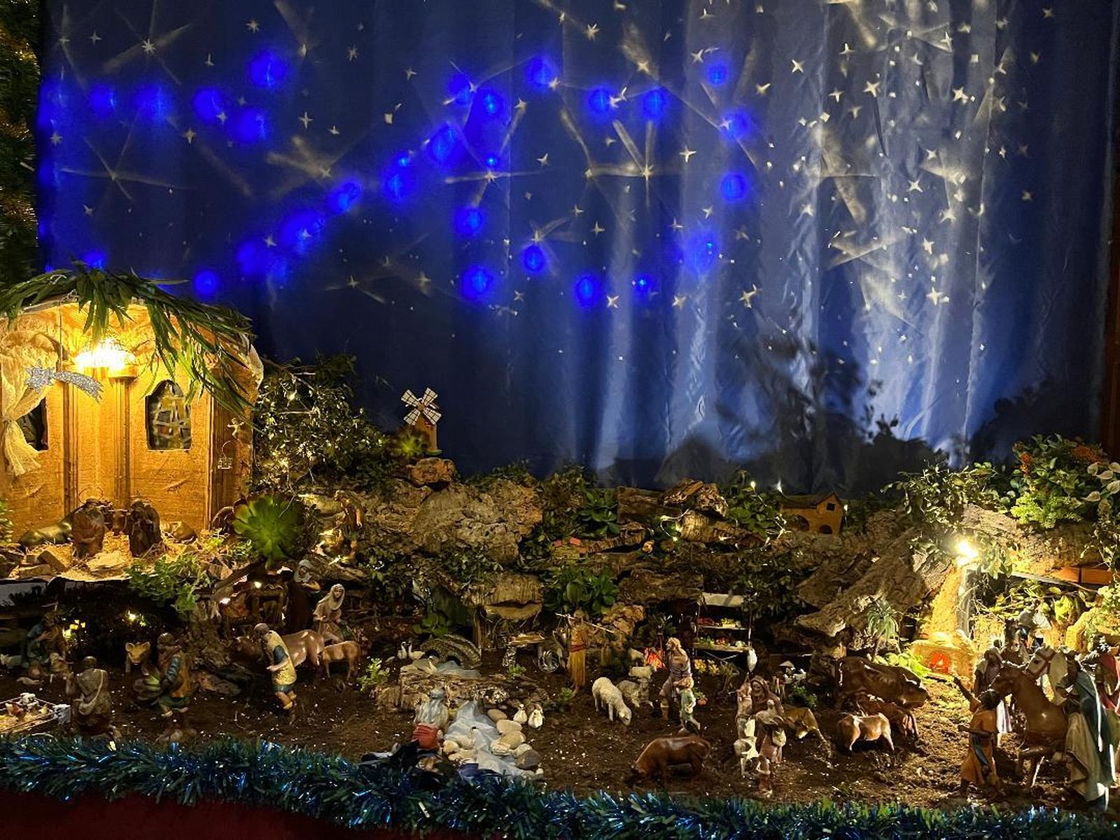 Belén de la familia Sobrino Grosso. Las figuras que forman el nacimiento son de herencia familiar de 1926.