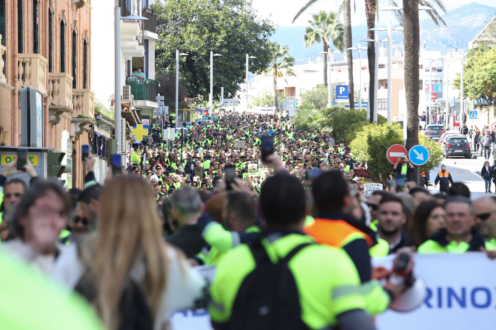 Las fotos de la manifestación de los trabajadores en huelga de Acerinox en Algeciras