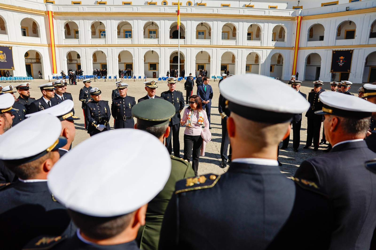 Las condecoraciones a los infantes de marina que participaron en la misión de la DANA, en imágenes