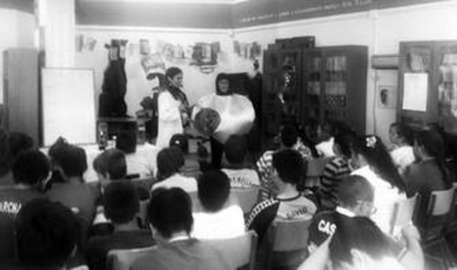 Alumnos del colegio Andrés Ribera en uno de los talleres celebrados.