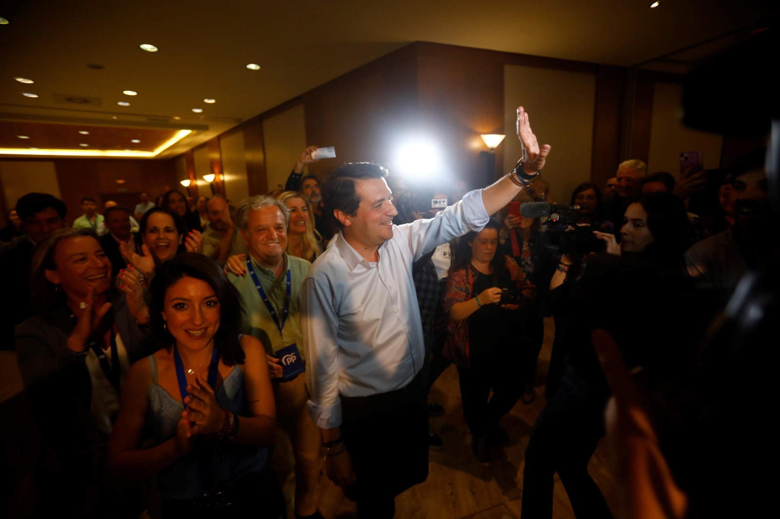 Bellido logra la mayoría absoluta en Córdoba, en imágenes