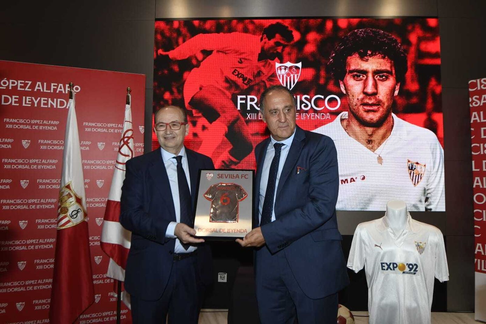 Las imágenes del Dorsal de Leyenda del Sevilla a Francisco