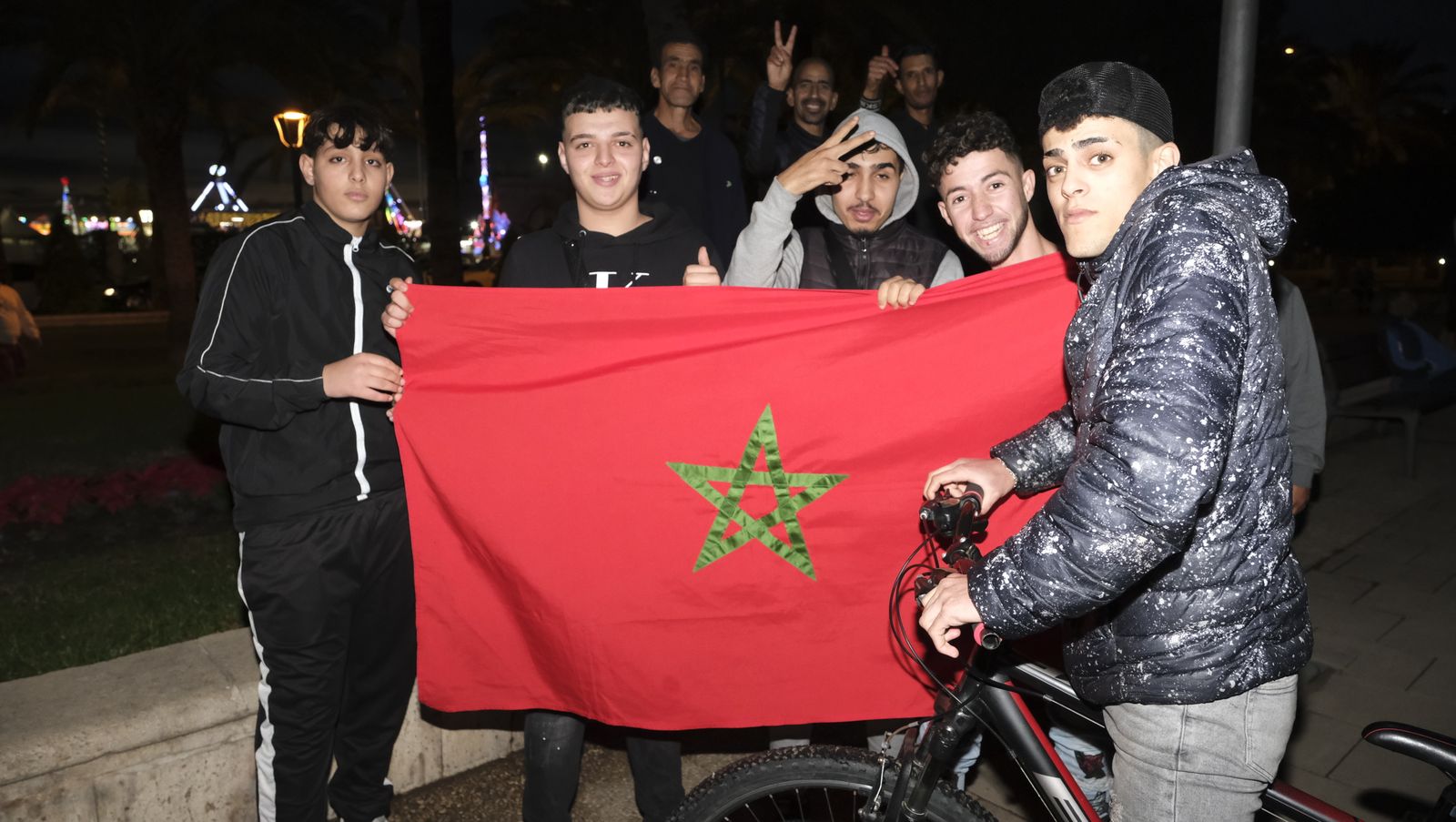 Imágenes de la celebración en Almería, del pase a semifinales de Marruecos en el Mundial de Fútbol de Qatar