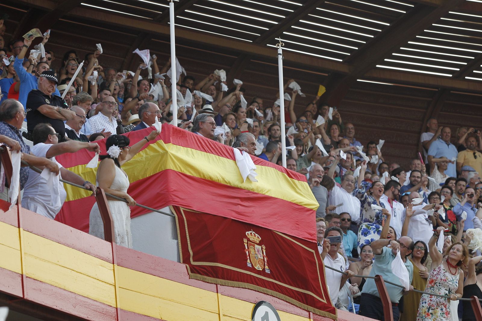 Fotogalería corrida de toros Roquetas de Mar. El Fandi, Castella, Cayetano.