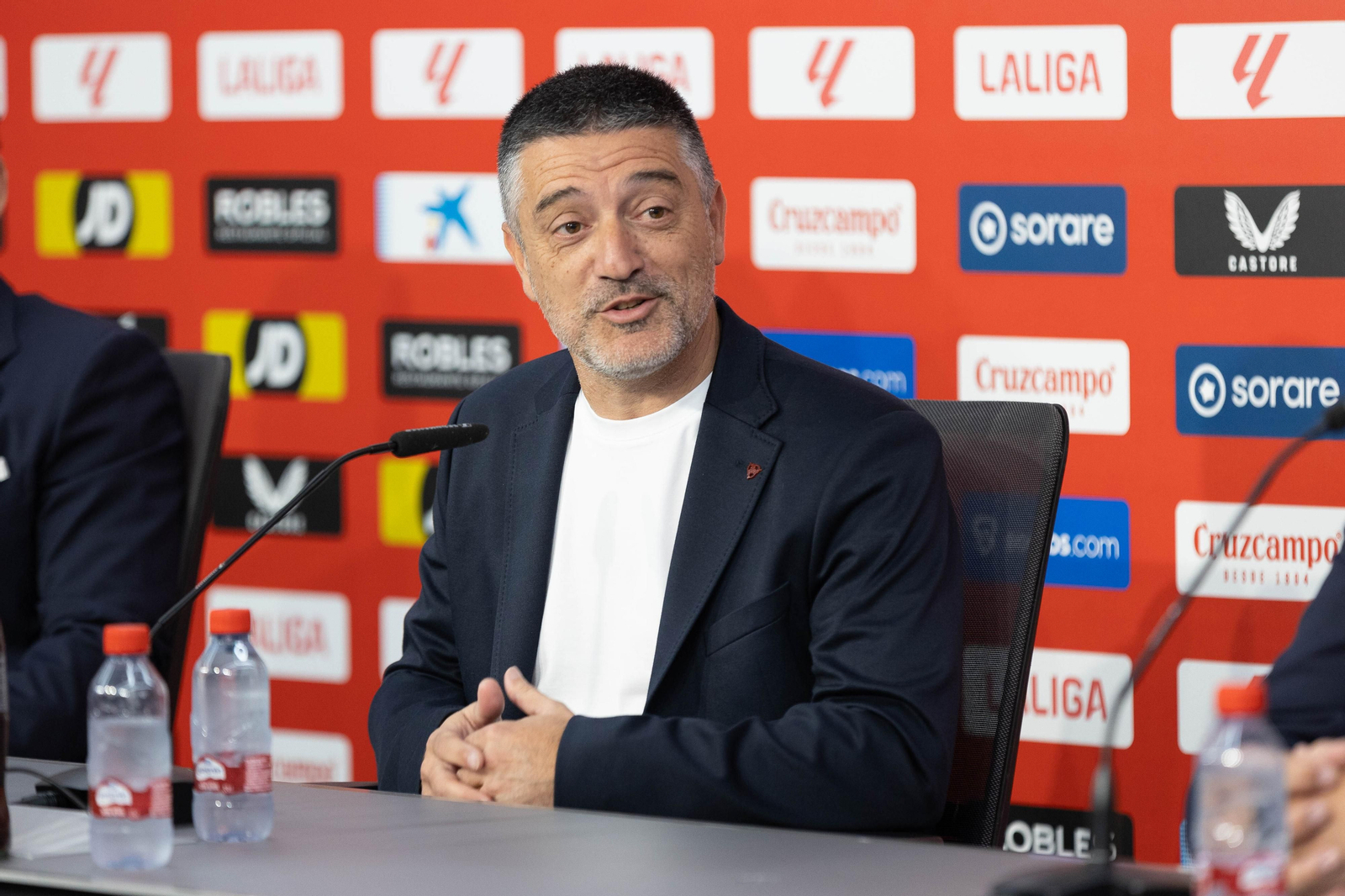 Las fotos de la presentación de García Pimienta en el Sevilla