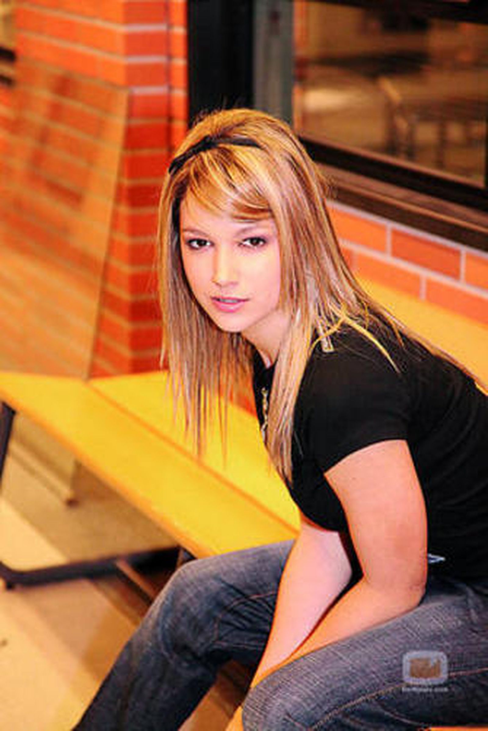 Úrsula Corberó, Ruth.