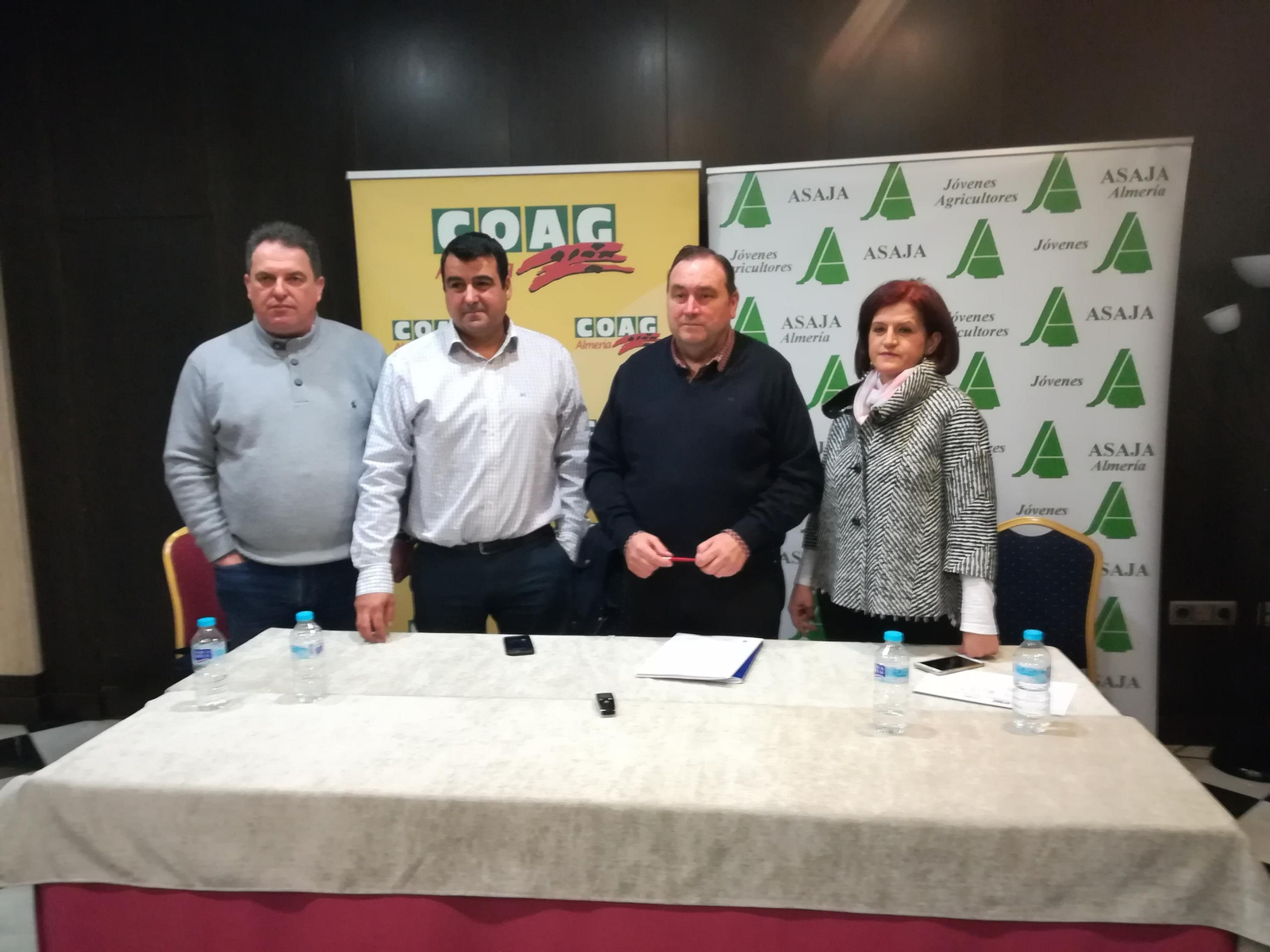 Coag y Asaja analizaron ayer en rueda de prensa la precaria situación de precios en estos momentos de la campaña.