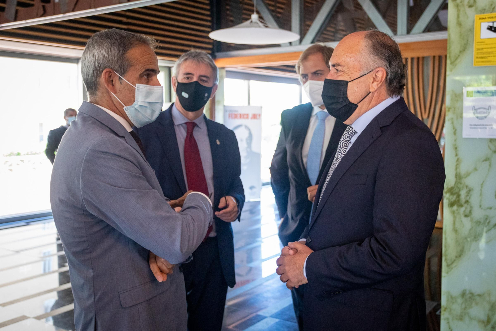 Entrega del IV Premio Federico Joly a Luis Isasi