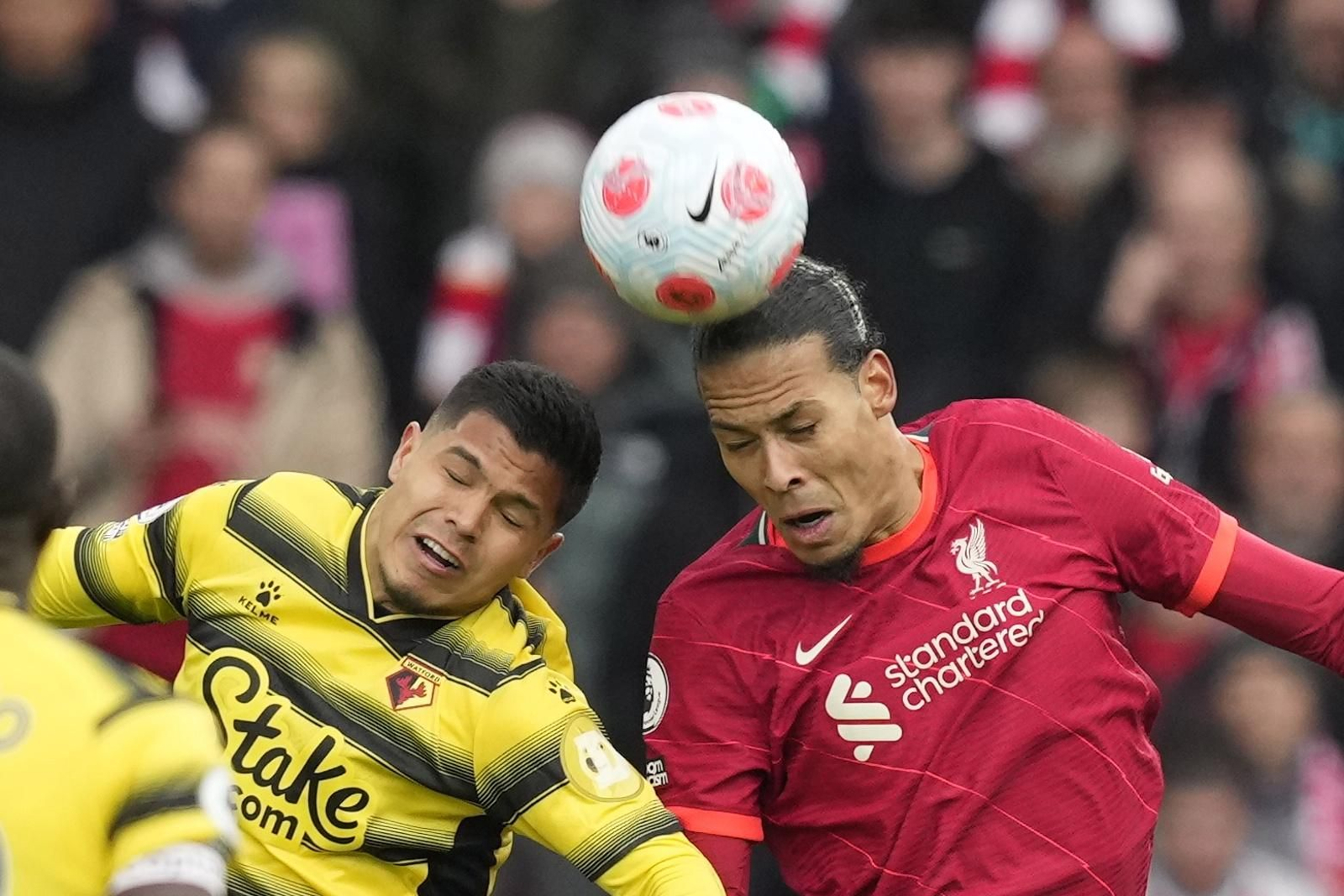 Las fotos de la carrera de Cucho Hernández